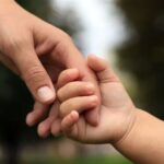 Как усыновить ребенка в США: важные аспекты