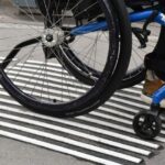 Как живут инвалиды в США: какие условия создает государство для людей с ограниченными возможностями