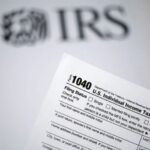 Как федеральные законы США в сфере финансовых обязательств влияют на граждан и иммигрантов?