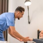 Home Health Aide в США: помощник по уходу на дому