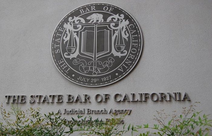 BAR экзамен - путь к лицензии адвоката в США