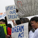 Повторное внесение DREAM Act