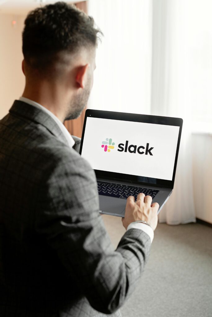 Почему Slack главный инструмент коммуникаций в компаниях США