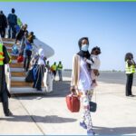 США увеличили выплаты до $3000 за добровольный выезд мигрантов