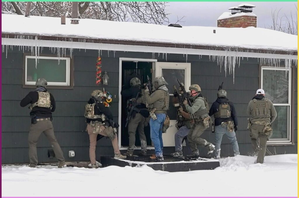 Новые полномочия ICE как внутренняя инструкция меняет правила арестов в США