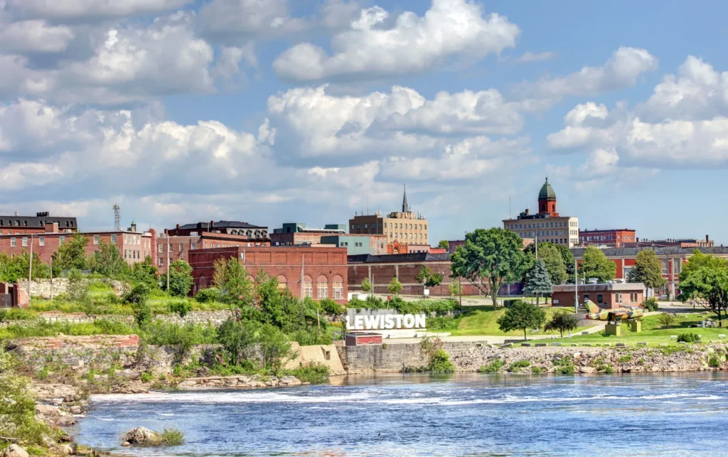 Льюистон и Портленд в ожидании иммиграционных рейдов